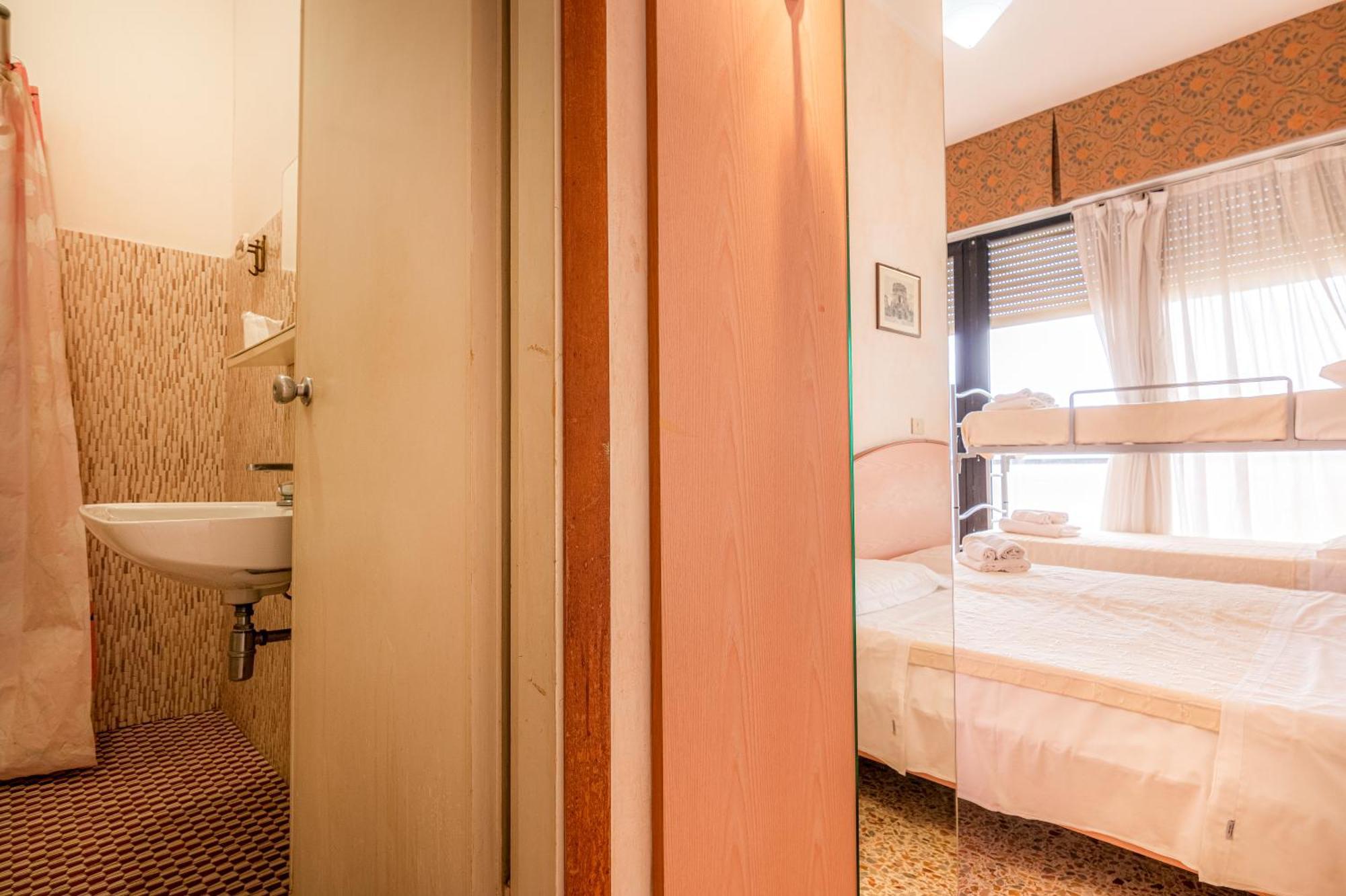 Hotel Crown Rimini Exterior foto